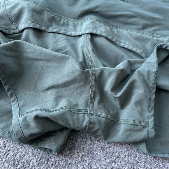 Lululemon Speed Up Shorts Womens 4 Green Lined Running Athletic Zip Pocket - Picture 8 of 14